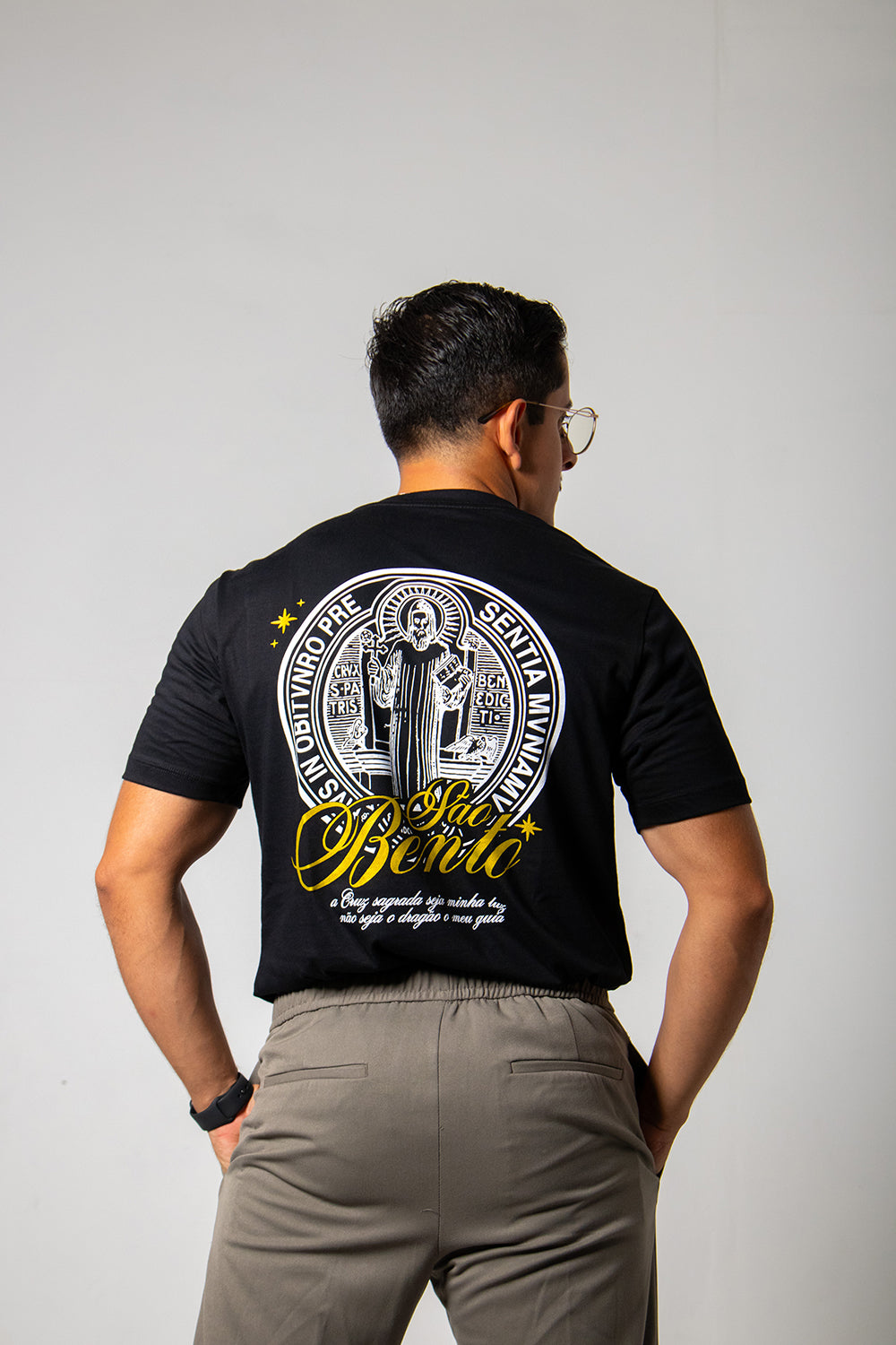 Camiseta Medalhão São Bento - Preto ref 3226