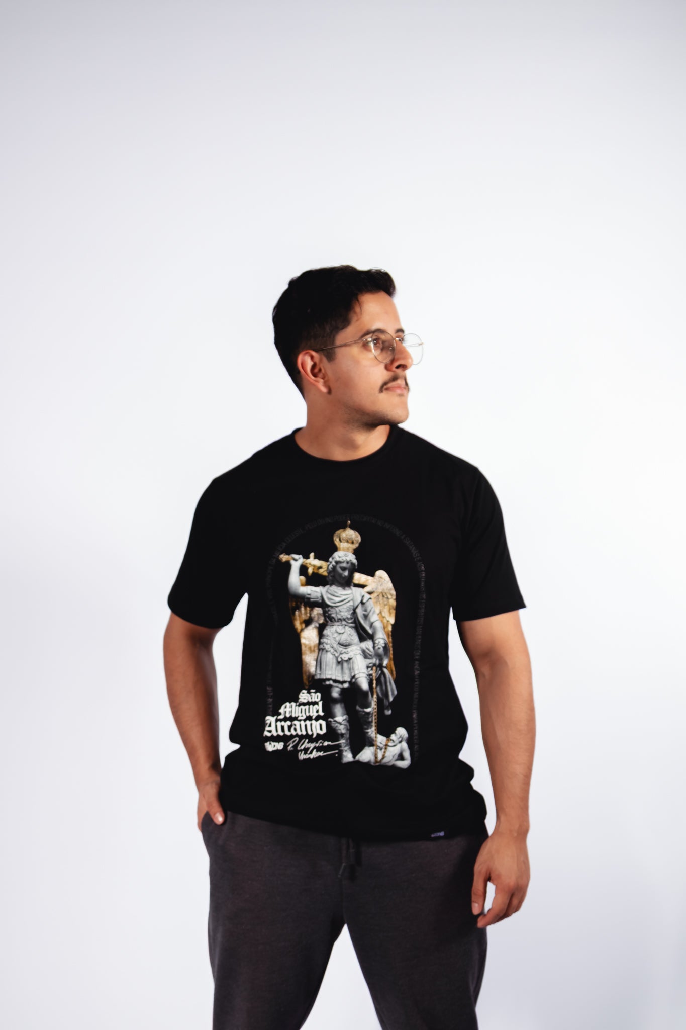 Camiseta Oversized São Miguel Arcanjo do Monte Gargano - Preto ref 3251