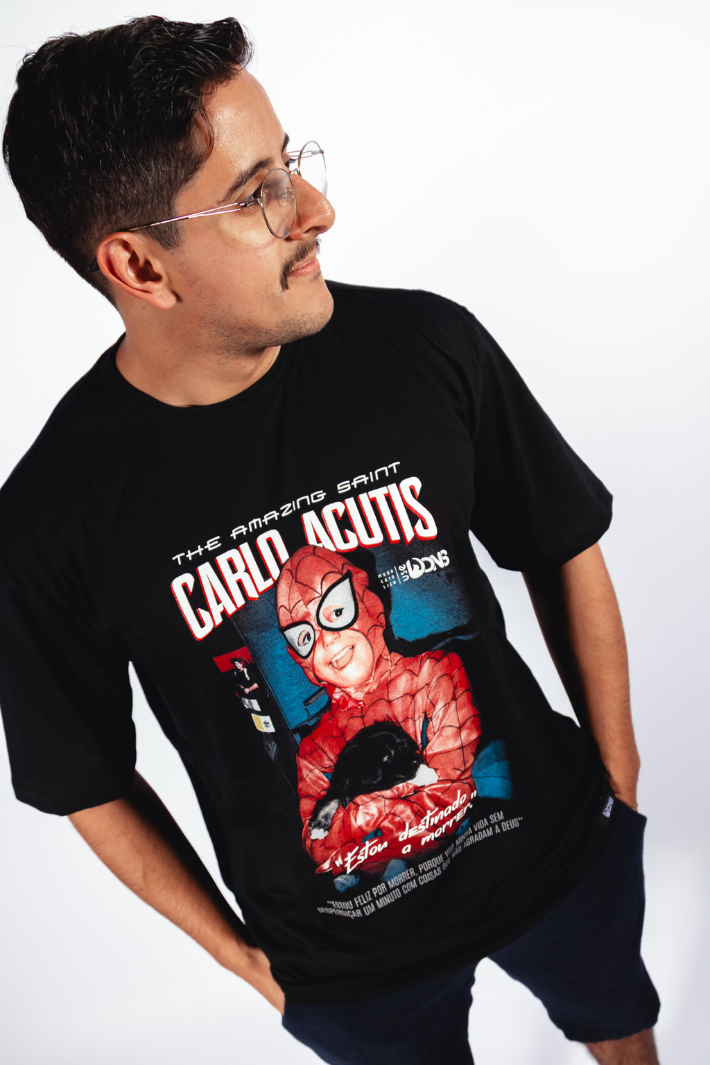 Camiseta Oversized São Carlo Acutis - Super Heroi cor preto