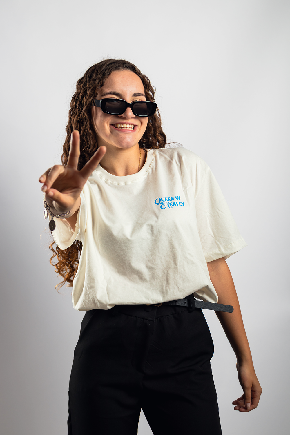 Camiseta Oversized Rainha dos Céus - Off White ref 3199