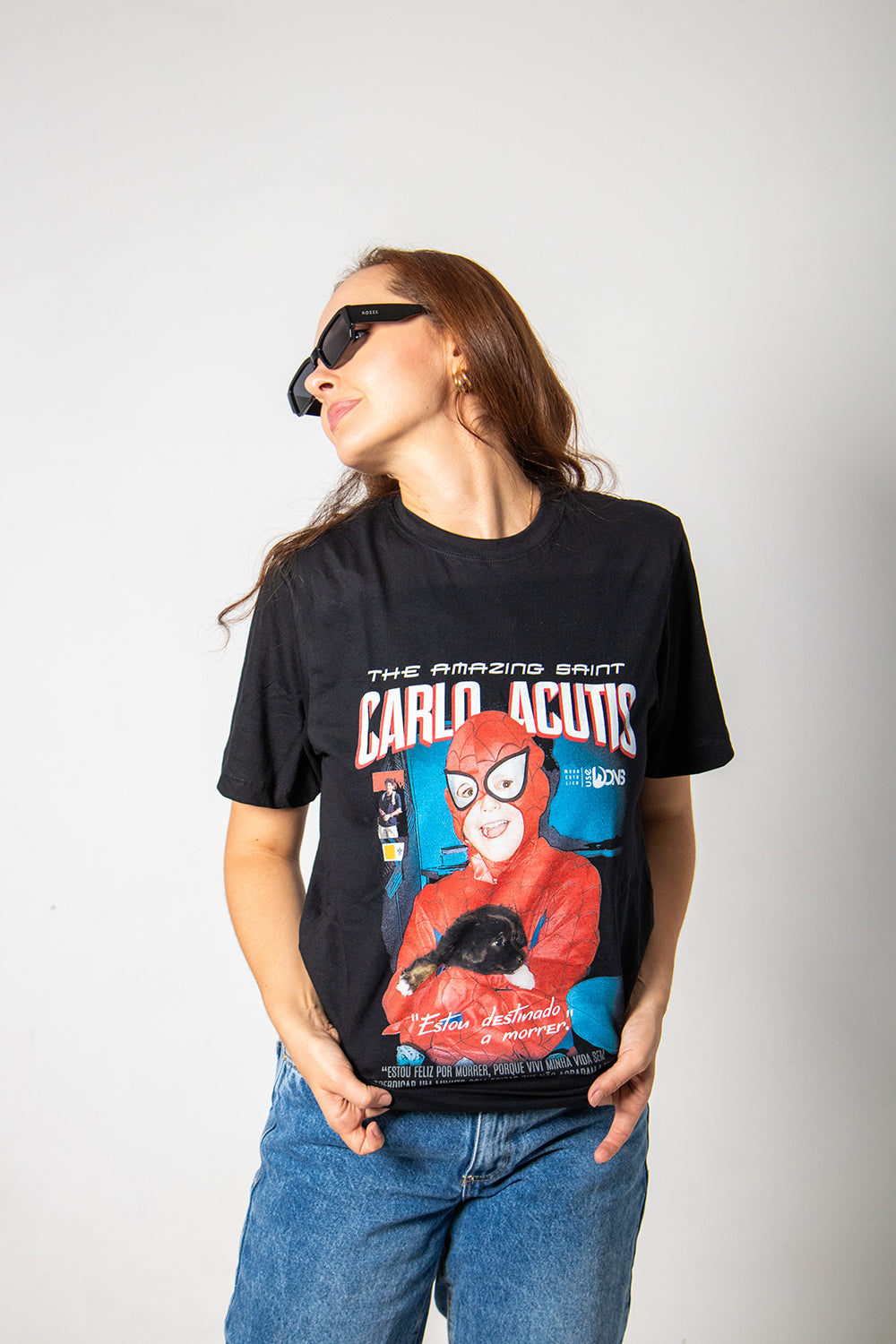 Camiseta São Carlo Acutis - Super Heroi cor preto