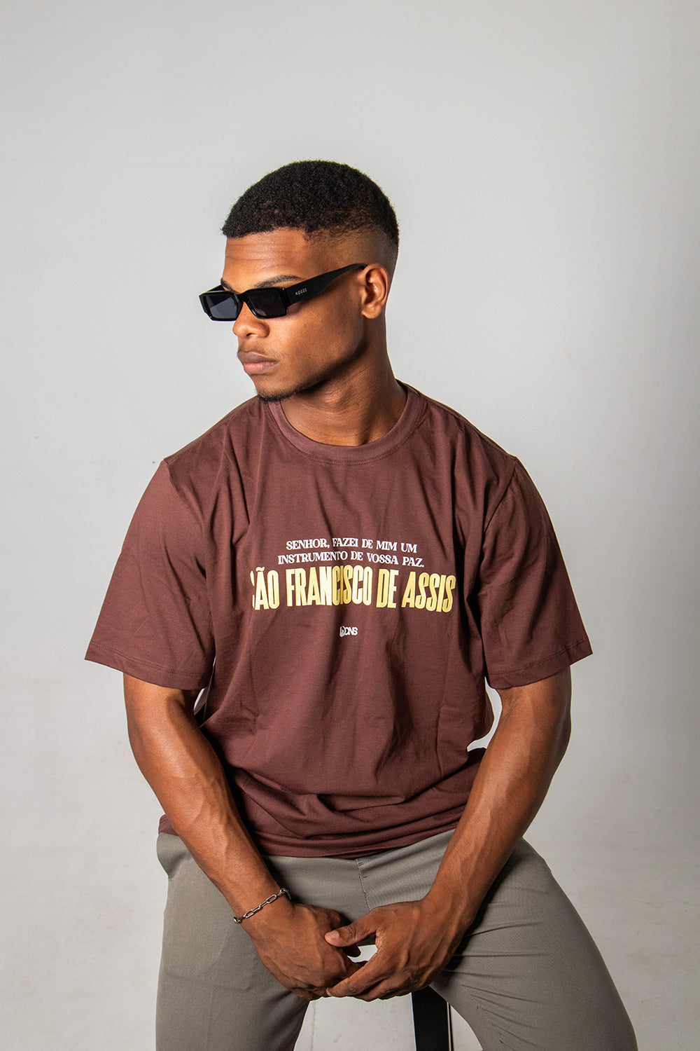 Camiseta Oversized UseDons São Francisco de Assis - Marrom ref 3178