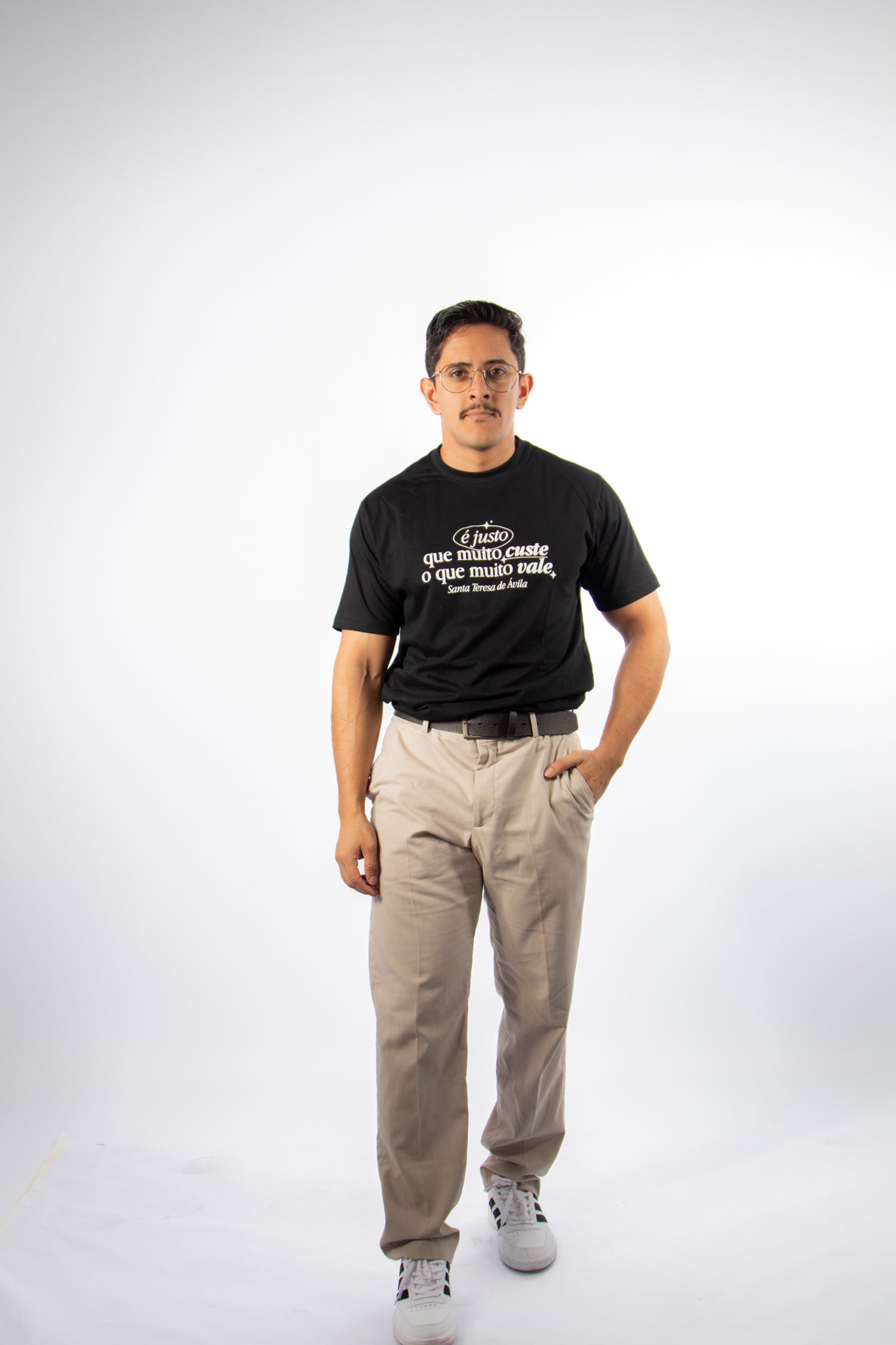 Camiseta É justo que muito custe - Santa Teresa d'Ávilla ref 3257